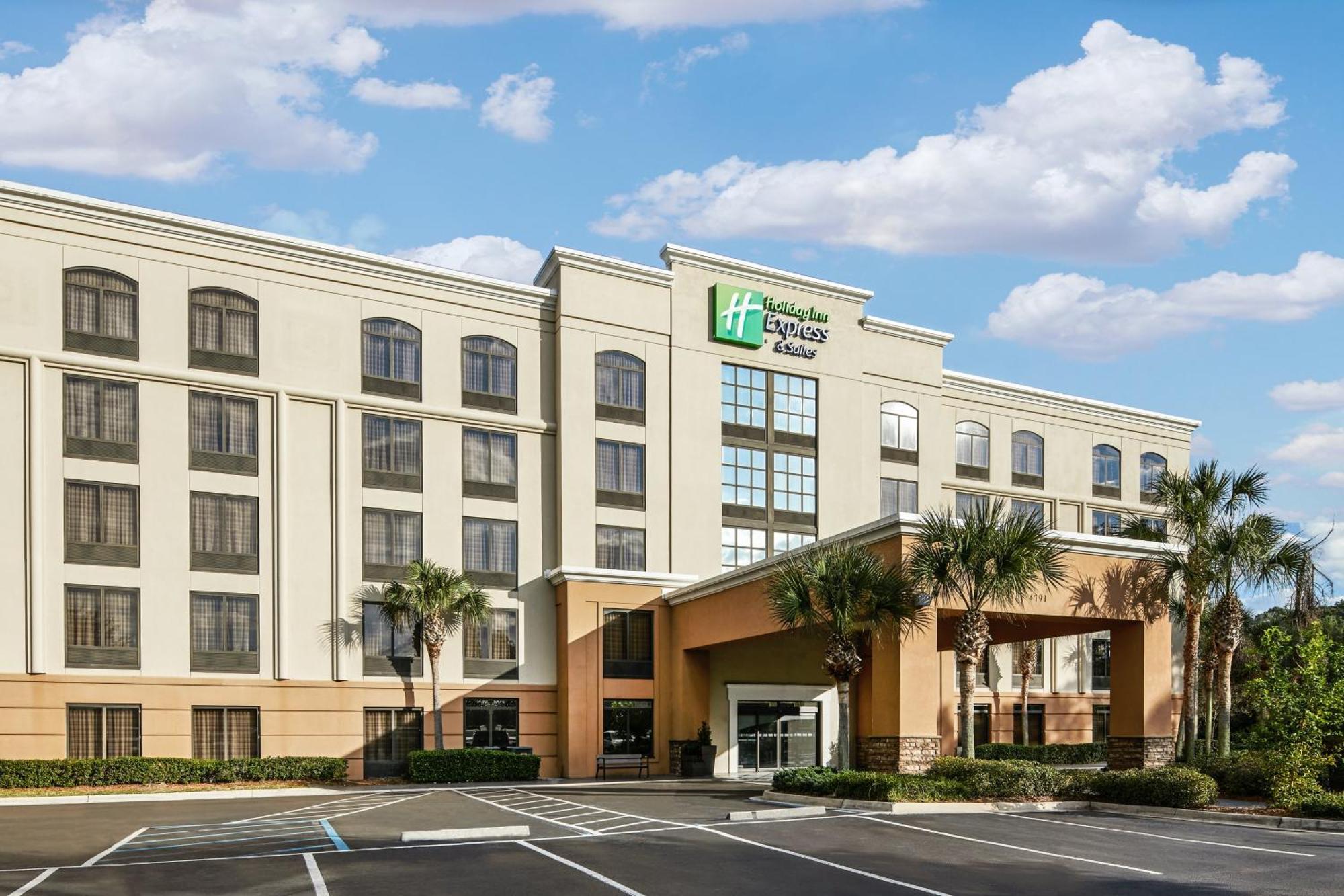 Holiday Inn Express & Suites Jacksonville South East - Medical Center Area By Ihg Exterior photo
