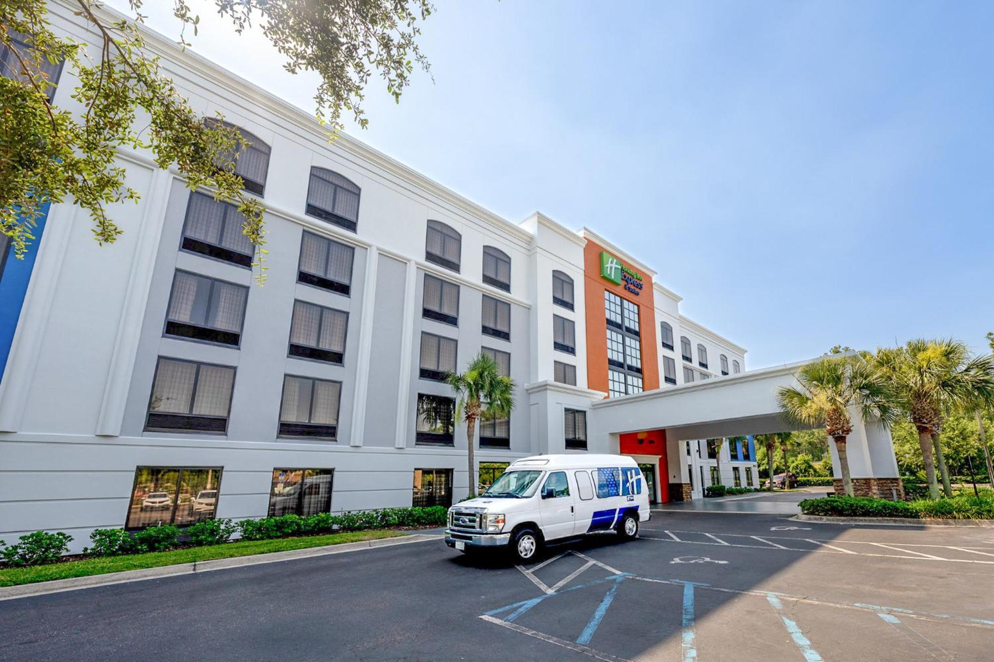 Holiday Inn Express & Suites Jacksonville South East - Medical Center Area By Ihg Exterior photo